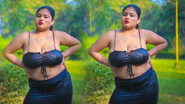 Megha Das Nude Teases with Big Boobs, Pressing and Exposing her Cleavage